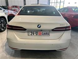 بی ئێم دەبڵیو سیریەس 5